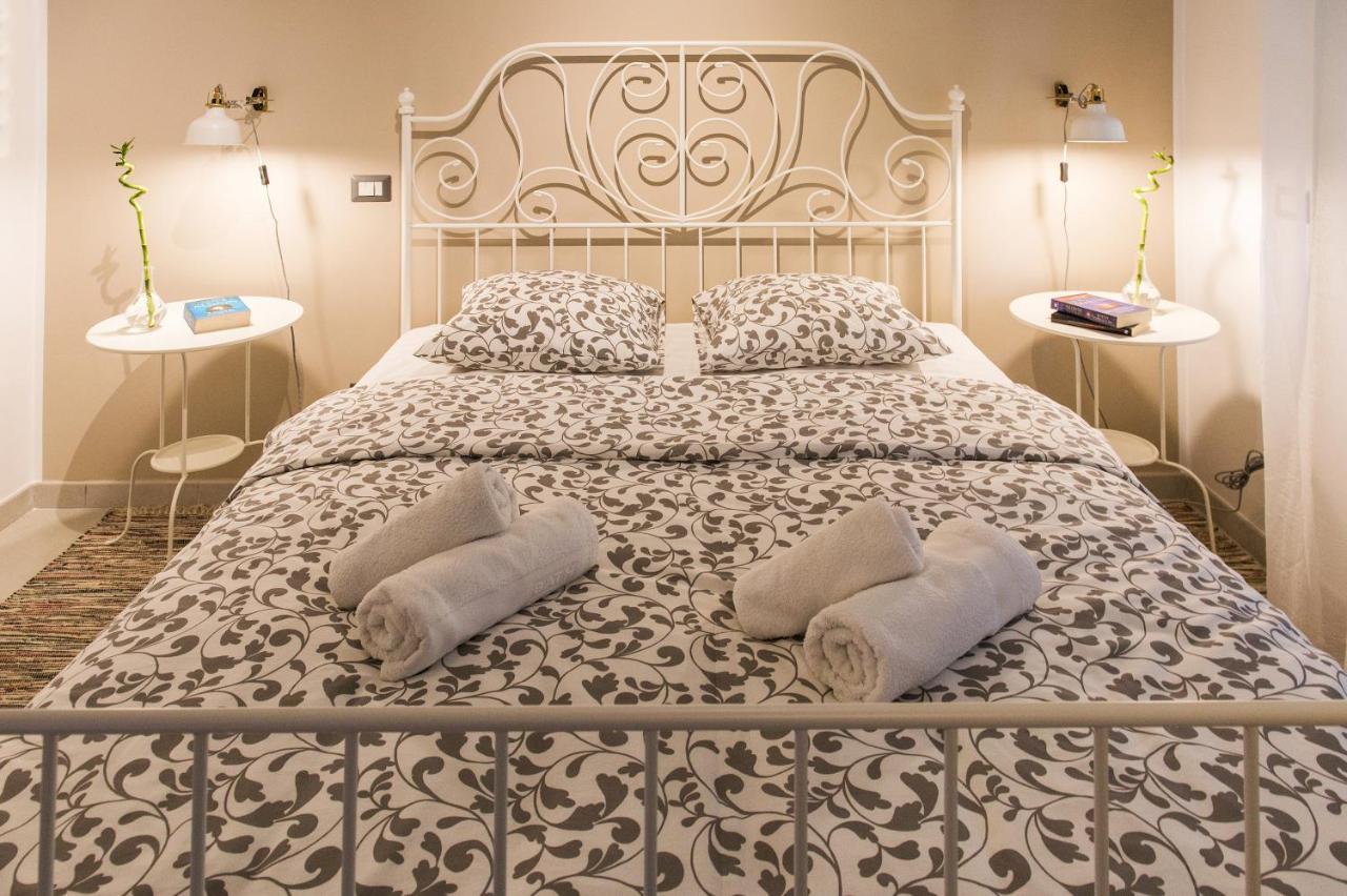 One Love Metropolitan Apartment Bucharest Luaran gambar