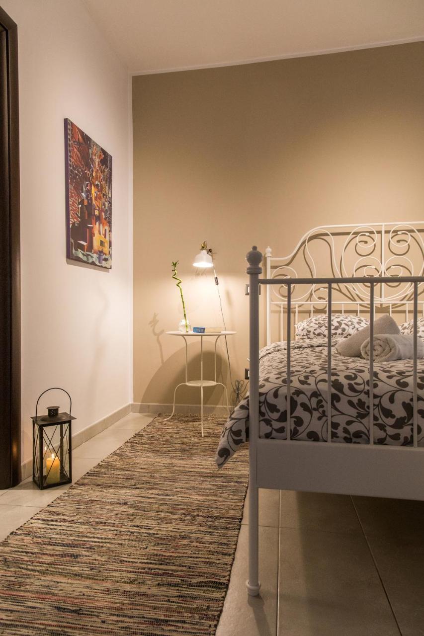 One Love Metropolitan Apartment Bucharest Luaran gambar