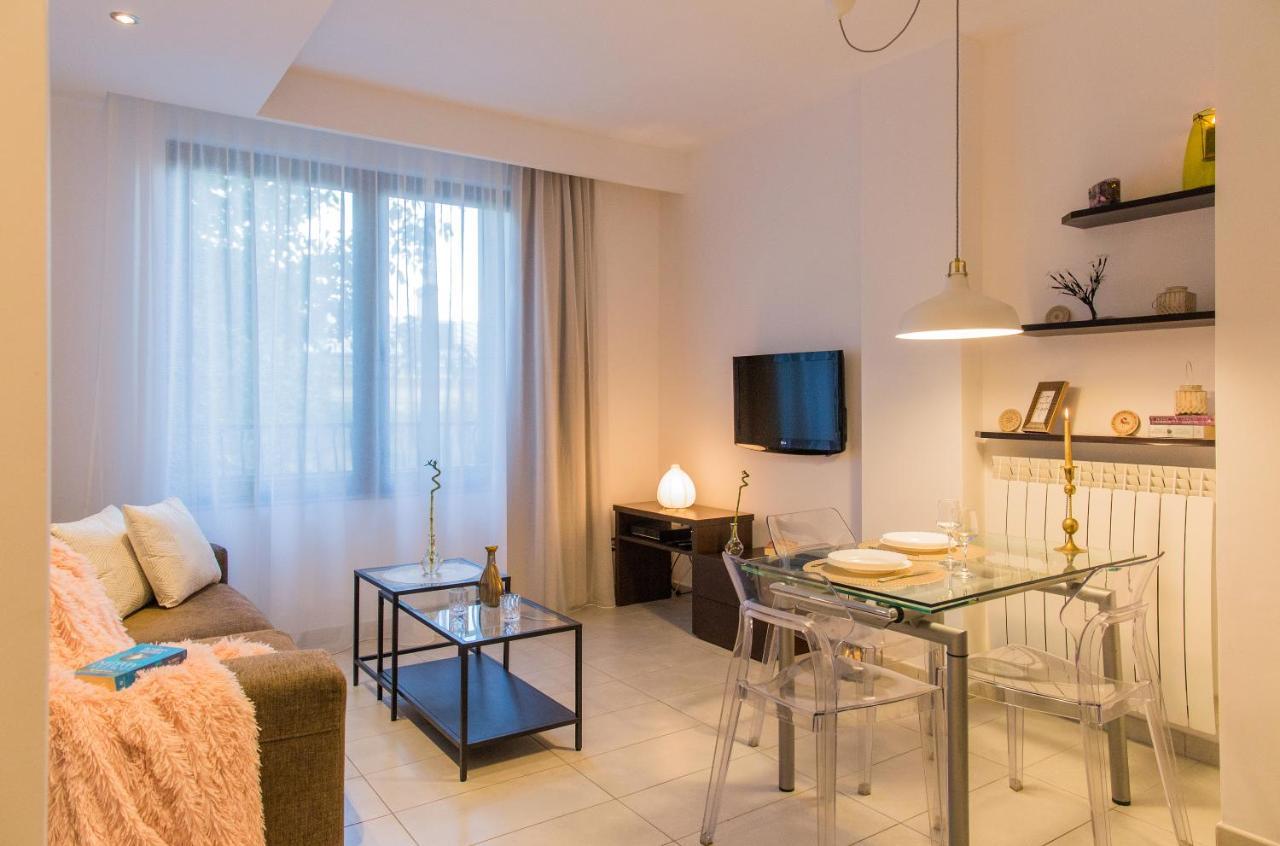 One Love Metropolitan Apartment Bucharest Luaran gambar