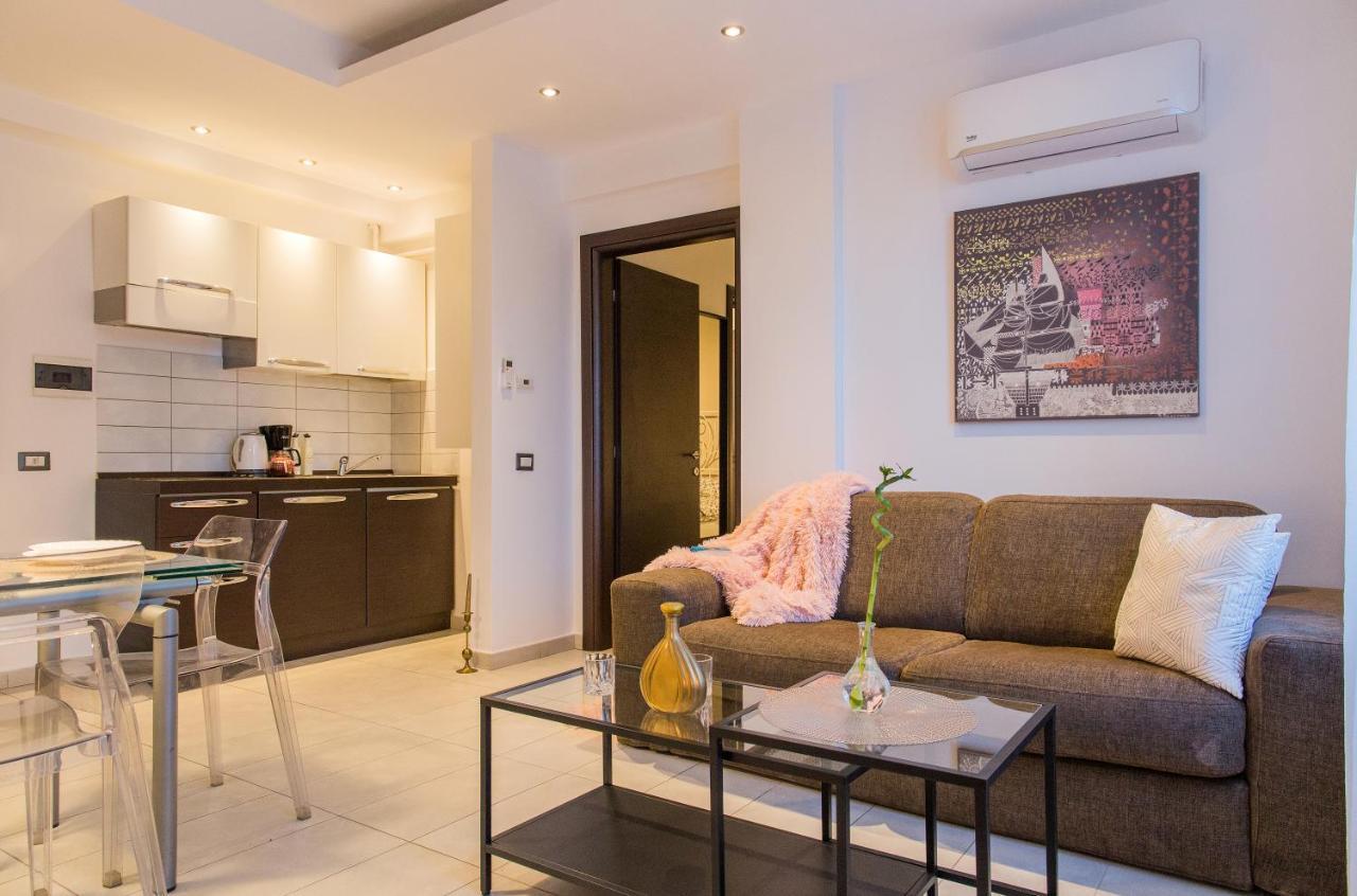 One Love Metropolitan Apartment Bucharest Luaran gambar